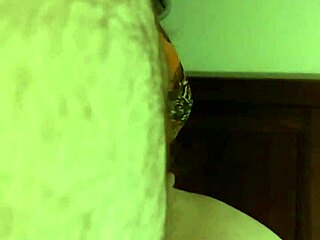 i use huge dildo on my fat body