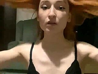 Sexy dance with tiny 18+ body and small tits in homemade teen video.