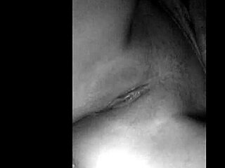 Watch this girl masturbate and tell me what you think