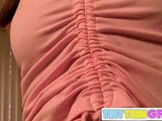 Brookeskye Teasing With Petite 18+ Body In Room