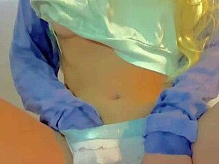 Hot Teen Masturbates Until She Cums