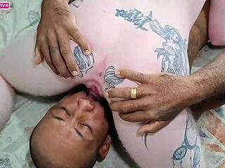 look how i play with my pussy! he got so horny!