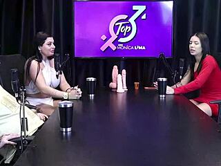 Ela Colocou A Mão No Cu Para Ver Se Estava Dolorido Após Sofrer Um Apagão Com Um Colombiano E Teve A Buceta Na Cara Da Menina E Sobre Ficar Com Trans - Dieni Gaúcha