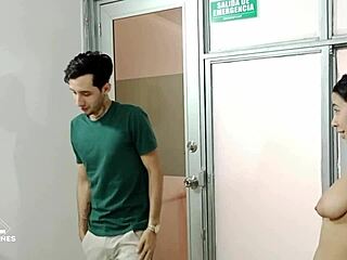 Vecina Cachonda Siempre Busca Un Excusa Para Que Me La Folle