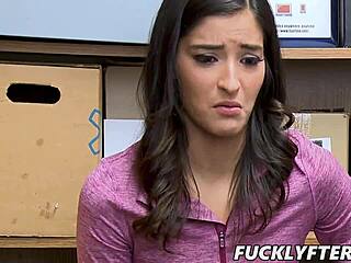 एमिली विलिस ने पैसे मांगे लेकिन टाइट वर्जिनिटी नहीं, टेंस रियलिटी