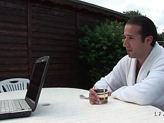 Cindy Picardie gets deep anal in the garden! 🌿🍑