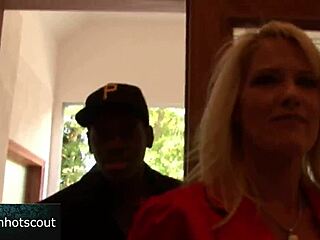 that slut milf loving big black cock 😍