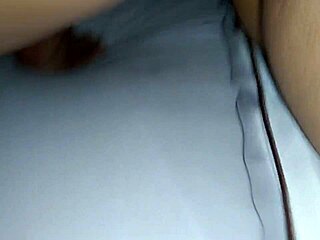 Does this gay Viet bareback fuck excite you?