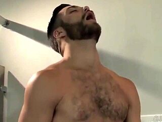 'let's fuck in the bar bathroom' says bombeiro hidraulico to the amateur