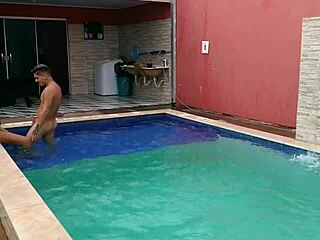 Peguei A Gravidinha Dentro Da Piscina AllË Pjtx