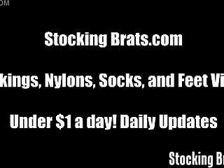 three amateur sluts give toe sucking in stockings with jerk off instructions