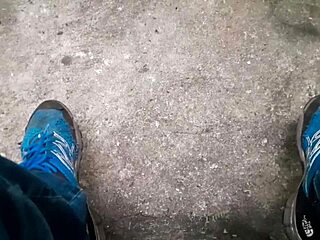 Hey, this is a gay Brazilian guy masturbating in the woods, pretty cool spot