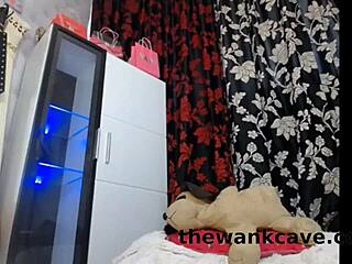 i'm a hot blond on cam pumping my swollen pussy for girls4cock com, getting assfucked and fucked hard.