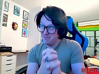 Slutty Amateur Sucks Nerds Dry! What a Wild First Time!