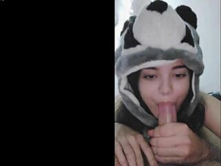 क्यूट 18+ लड़की 69 पोजीशन में डीपथ्रोट लेती देखो?