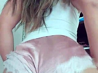 Silly Teen Latina Sends Video On Whatsapp 2021