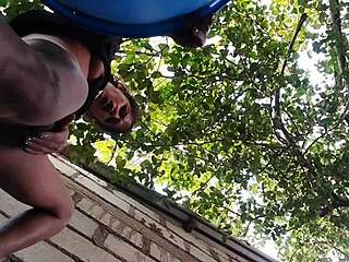 Hey Elimartinexx, show us more of that solo orgasm magic in your latest clip!