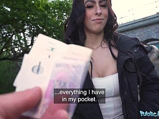 Sexy Colombian babe sucks and bangs in public for cash.