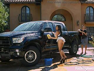 i love fucking at the car wash with monster cock and facial