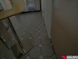 izzy lush spreads her legs, 'bang me like a spreadeagle!'