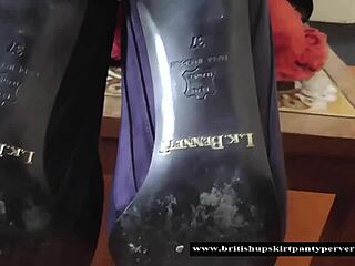 sallyanne gets sneaky upskirt panty peek from british pervert