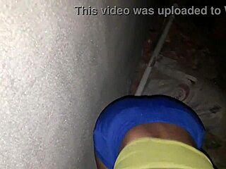 I watched the skinny girl suck the worker's big cock at the construction site