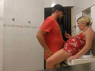 Wtf caught my wife cheating with the neighbor at the barbeque