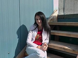 Meli Deluxe Shows Off Hot Neighbors in Wild Action