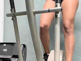 I look what she dard in the gym, lickin pussy.