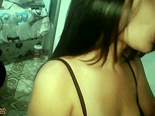 Chupei bem gostoso o pau dele at� encher minha boca de porra