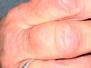 Favorite White Woman Suck My Dick!