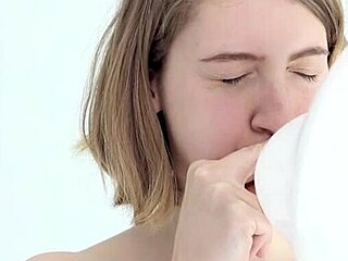 Young babe pops her first balloon