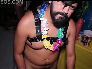 Trenzinho do carnaval: Maldonato in bareback orgy on Xvideo.