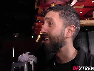 jennifer white's cuckold fun with big cocks 😏