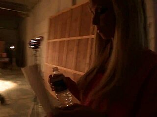 Jessica Lynn Explores Hardcore Scenes With Cumshots And Facials!