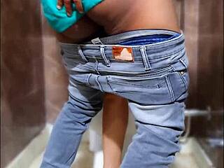 After Marriage, Horny Teen Indian Girl Fucked Pussy in Toilet