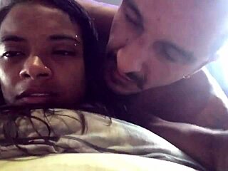 Comi a namorada do meu amigo na pele e gozei na boca dela a safada engoliu tudo e falou q com ele ela nunca fez isso deixou eu filmar jasmine santanna 😏