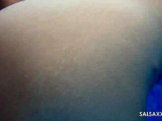 Threesome pool fun with sloppy blowjobs and squirting