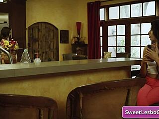 Eliza Ibarra And Hime Marie Kiss And Rub Pussies In Bed