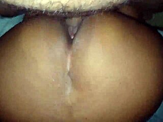 does the colombian crave being on all fours for hardcore fun