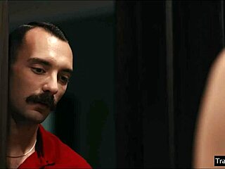 Does Super Sexy Shemale Ivory Mayhem Get Fucked With Big Cock?