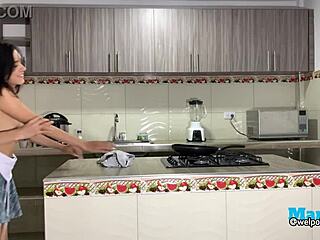 I’m overwhelmed by intense kitchen sex and massive cumshots