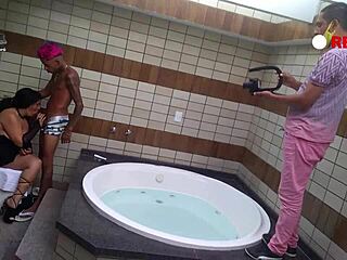 can a tattooed novinho with big cock satisfy this latina coroa experiente like wallif santos on xvideos red?