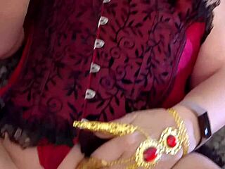 granny goldfingers, wanna see me cum with this vibrator and dildo?