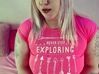 hot girl next door shows big pussy lips and tits while camming!