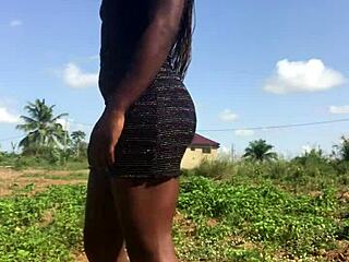 Crazy bitch twerks big ass outdoors!