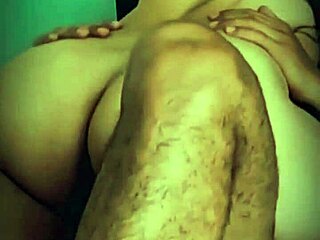 met this gorgeous colombian on the street, she begs me to screw her hard