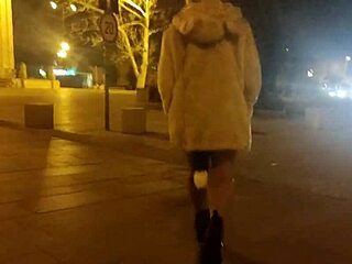 i’m ariela rider flashing my anal plug on the street, damn