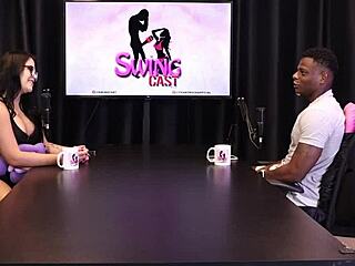 Inês Ventura, the wedding godfather, now indulges her audience in sheer red lingerie. Will Mastro joins the glamorous amateur show.