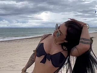 man, i banged this hot brunette from fortaleza beach... damn, that slut took a load in her mouth!